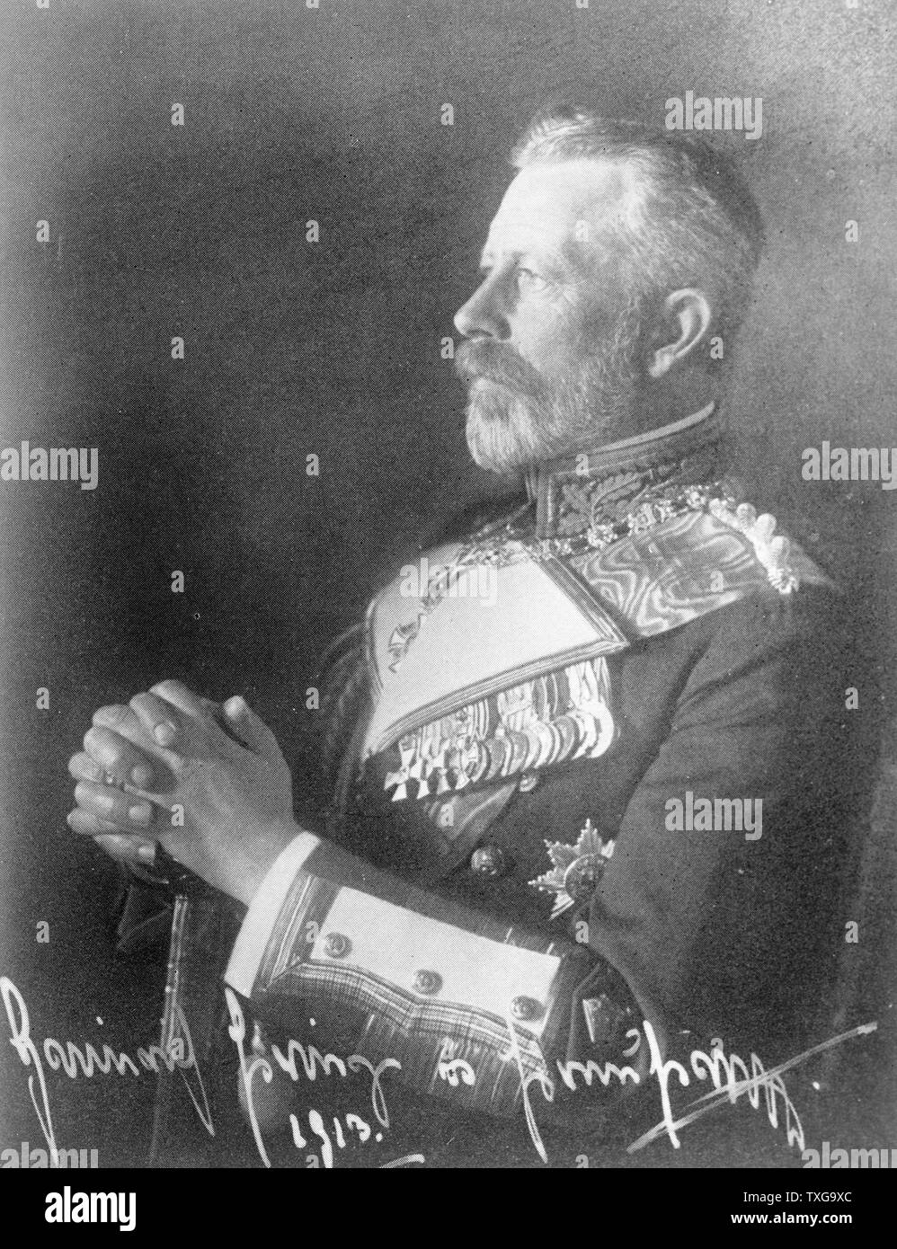Príncipe Heinrich de Prusia, 1913. Un hermano menor de Guillermo II, un funcionario de carrera en la Marina Imperial de Alemania, elevado al rango de Gran Almirante. Retrato de perfil, vistiendo uniforme, órdenes y condecoraciones. Foto de stock