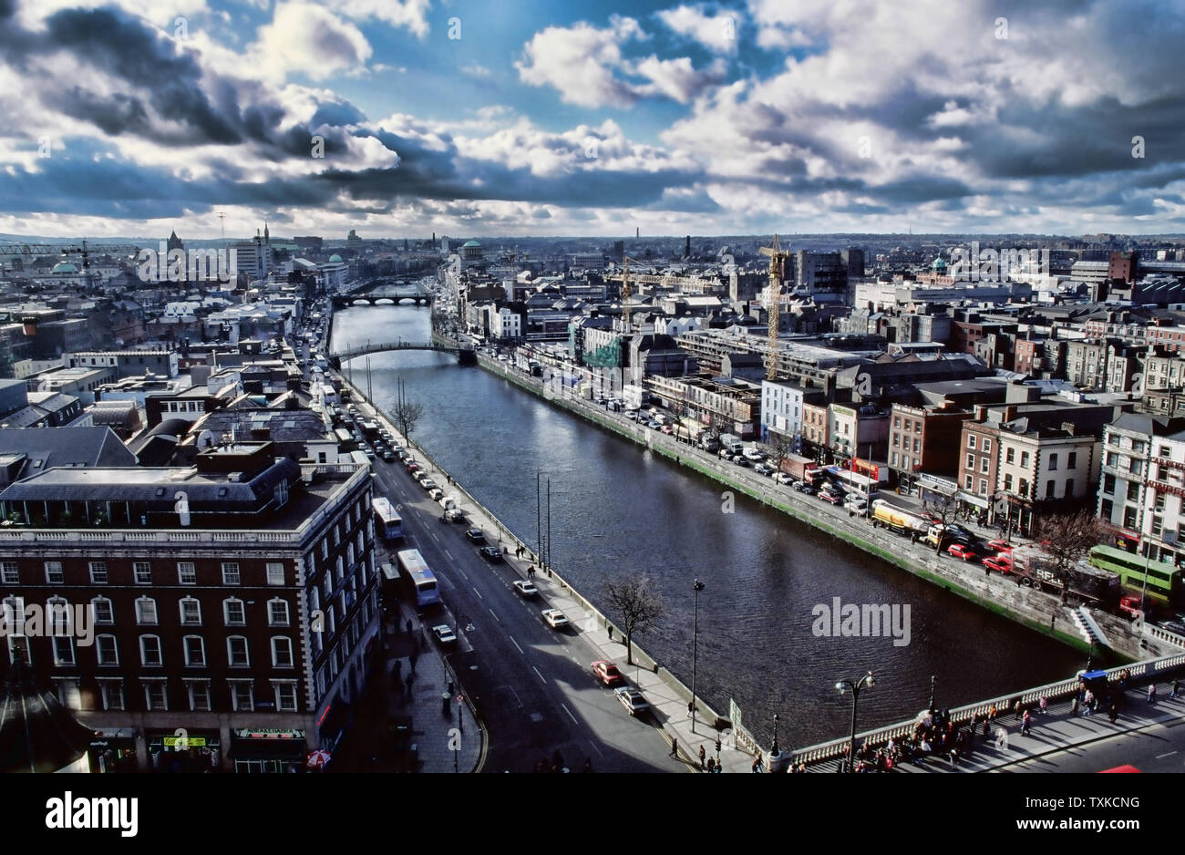 Vista del río Liffey Dublín Irlanda Foto de stock