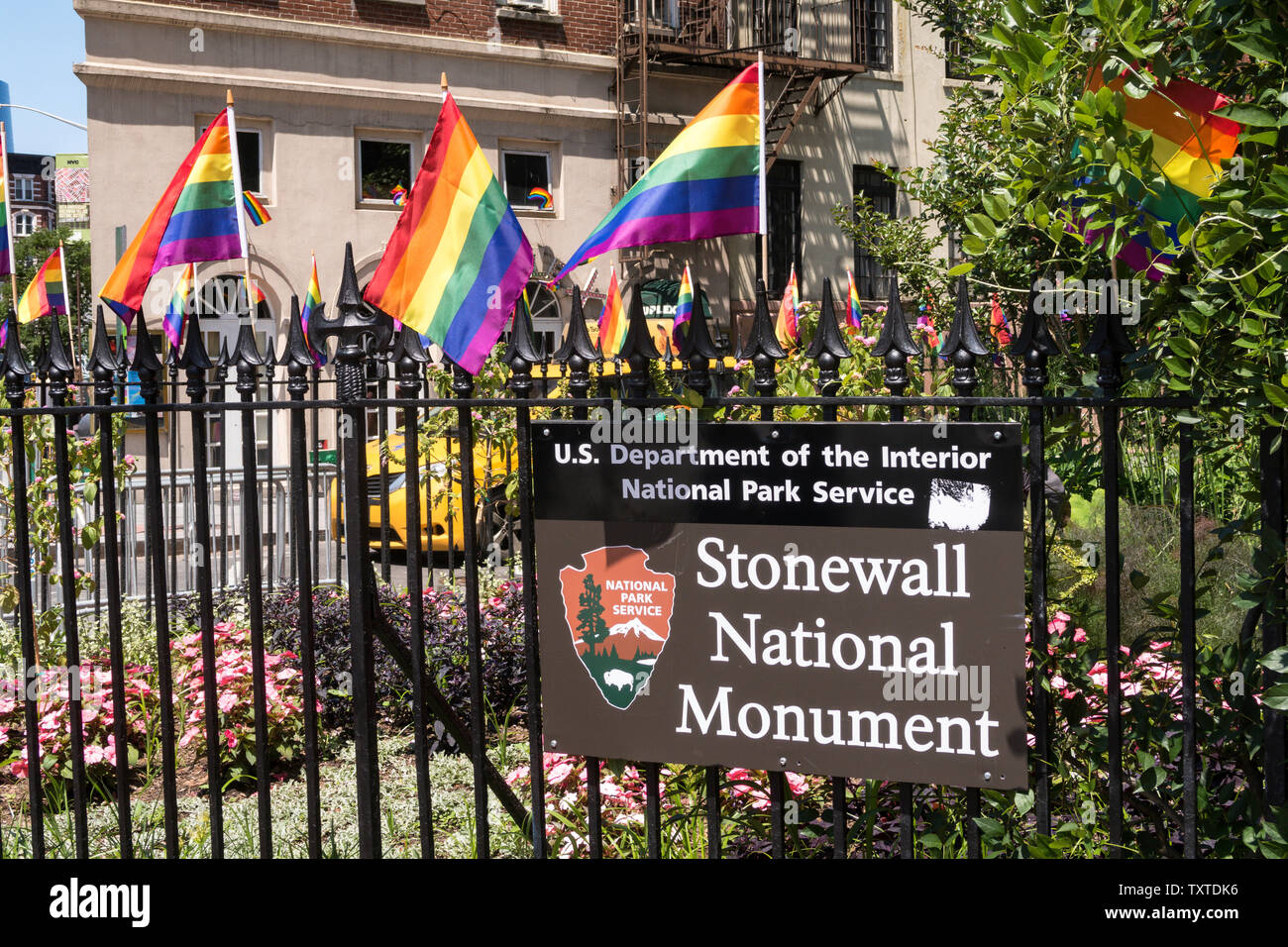 El Stonewall Monumento Nacional se encuentra en Greenwich Village, Nueva York, EE.UU. Foto de stock