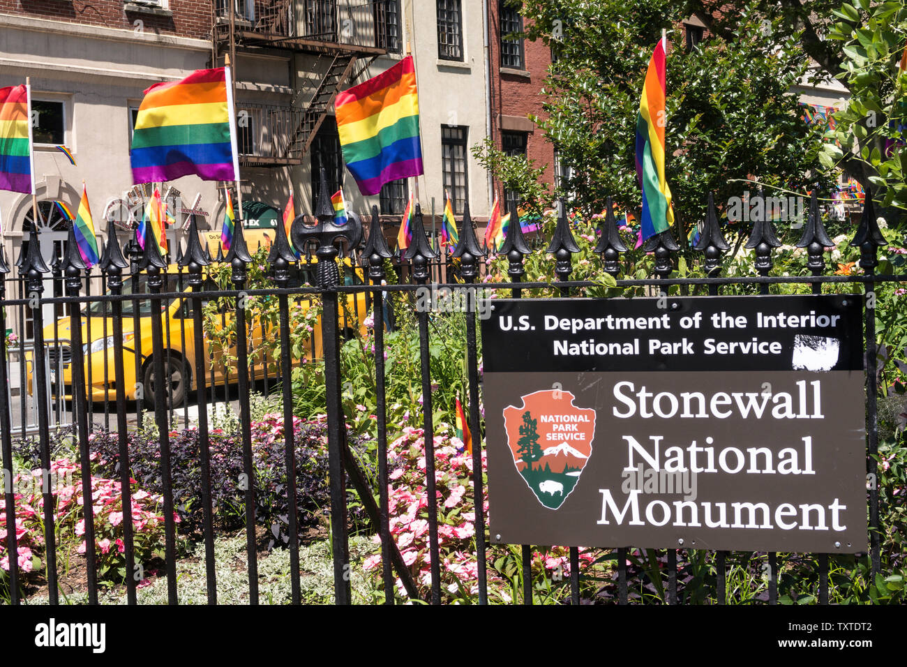 El Stonewall Monumento Nacional se encuentra en Greenwich Village, Nueva York, EE.UU. Foto de stock