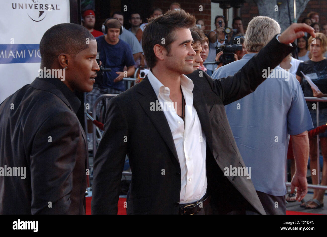 Los Actores Jamie Foxx L Y Colin Farrell Estrellas De La Película De Acción Miami Vice 7972