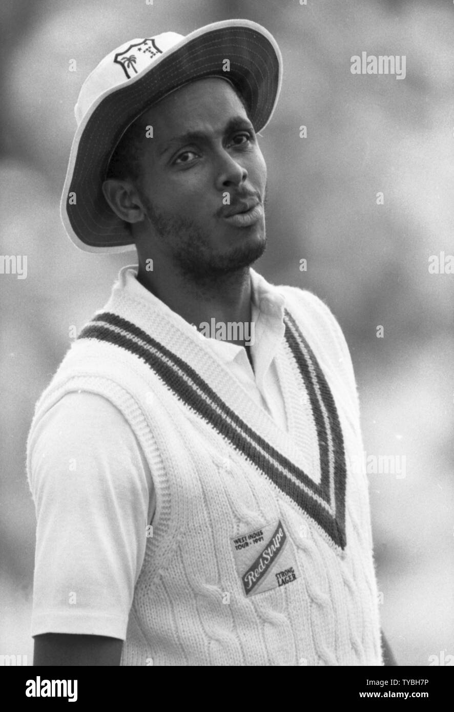 Cricket 1991 Courteney Walsh - West Indies Foto por Tony Henshaw Foto de stock