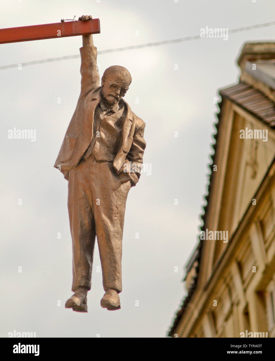 Sigmund Freud (figura colgantes "colgar"), de David Černý, Praga