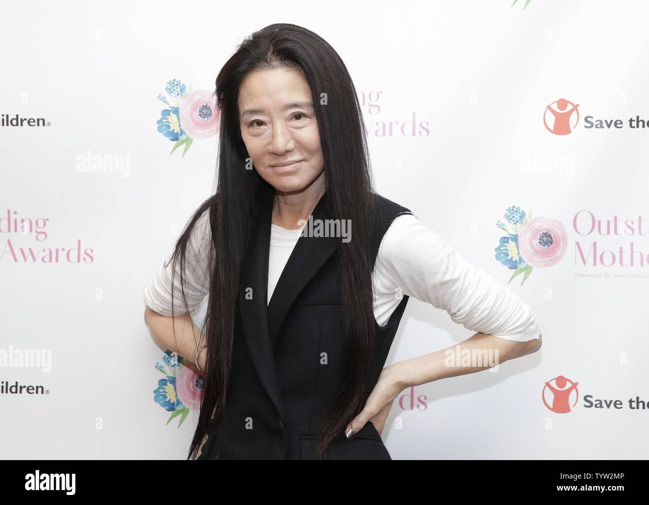Diseñador Vera Wang llega a los 41º premios anuales de madre pendientes el  9 de mayo de 2019 en la Ciudad de Nueva York. 41º premios anuales de madre  pendientes, honrando el