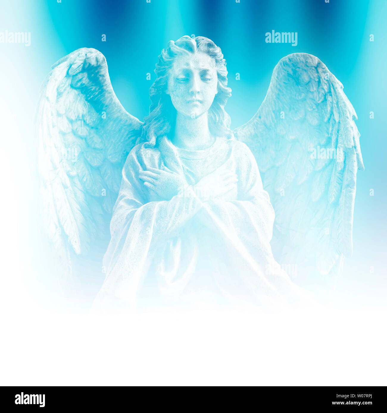 Angel Rezando Estatua Foto Imagen De Stock 258327850 Alamy