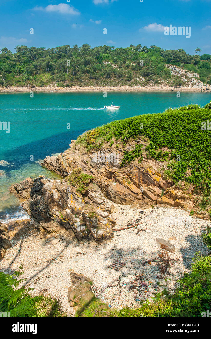 Francia, Bretaña, Finistère, Kerfany les Pins, Berg Porz, la entrada de la  Ría de Belon Fotografía de stock - Alamy