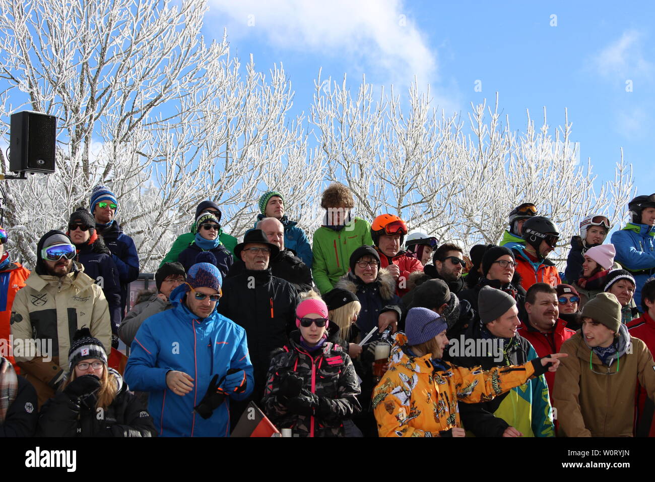 Snowboard Weltcup Zuschauertribüne beim FIS SBX Feldberg - Samstag Foto de stock