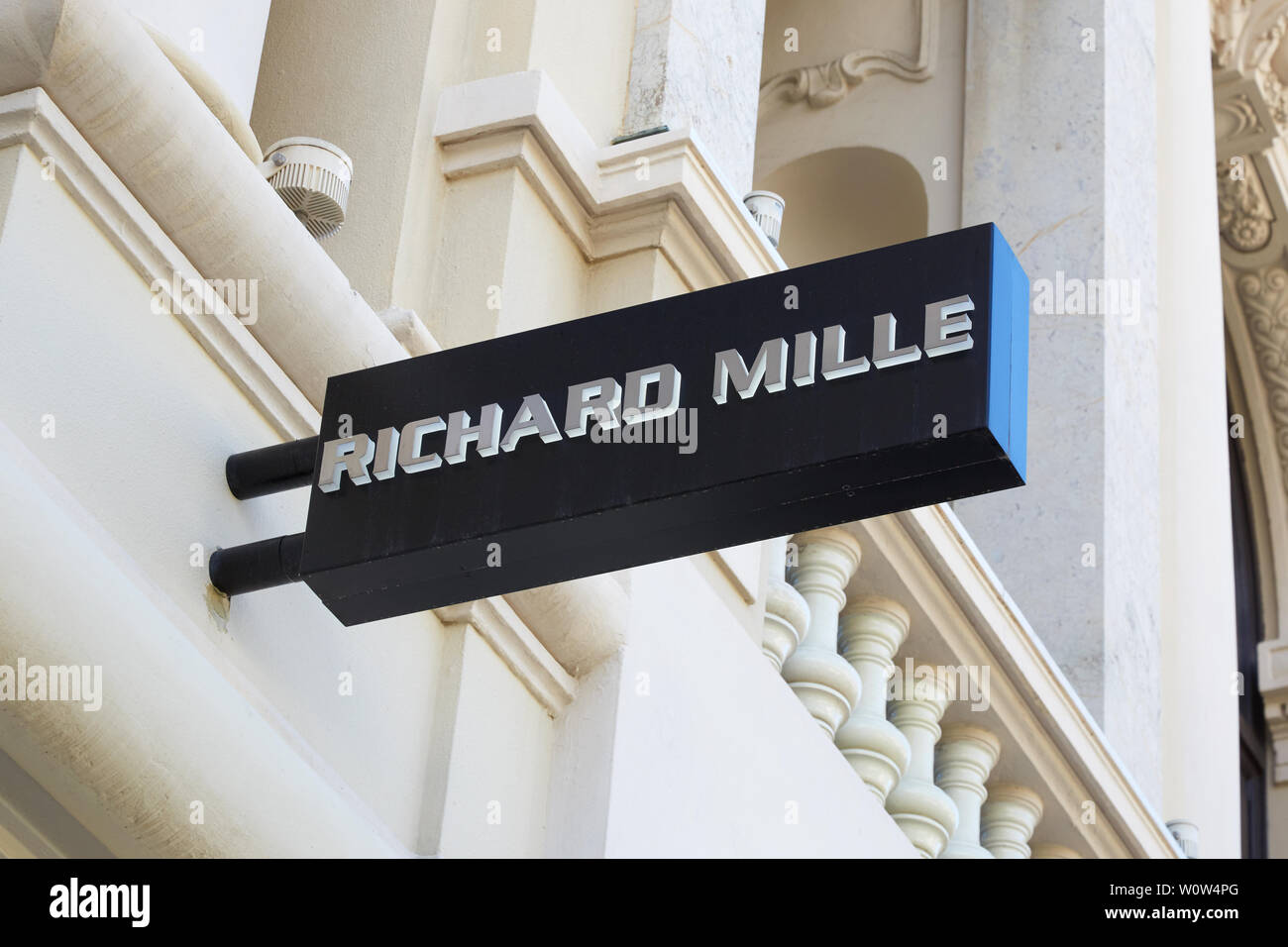 MONTE CARLO, Monaco - Agosto 21, 2016: Richard Mille signo tienda de relojes de lujo en Monte Carlo, Mónaco. Foto de stock