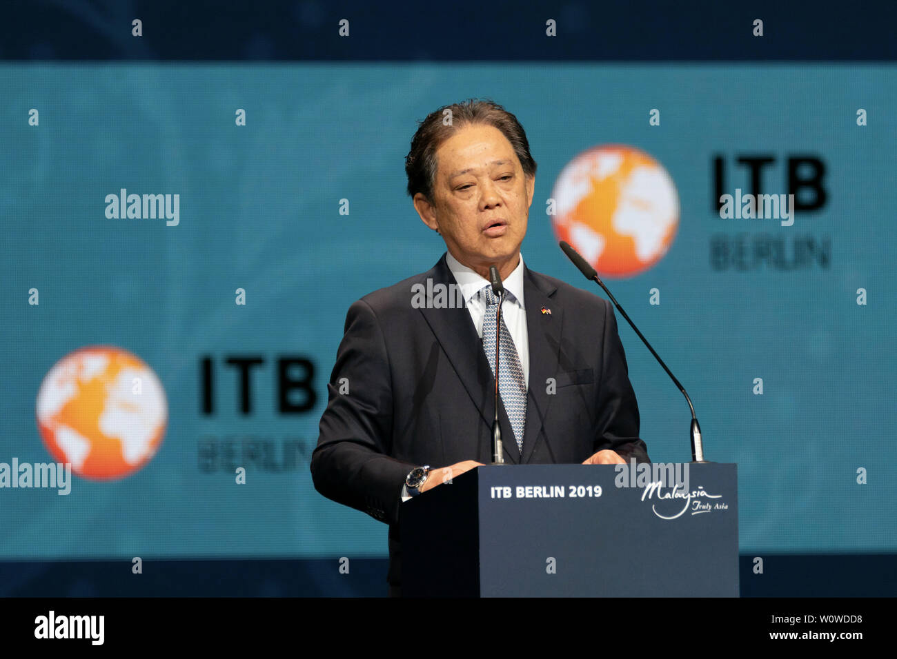 La ITB de Berlín 2019 - Ceremonia de Apertura. S.E. Datuk Mohamaddin bin Ketapi, Ministro für Tourismus, Kunst und Kultur, Malasia Foto de stock