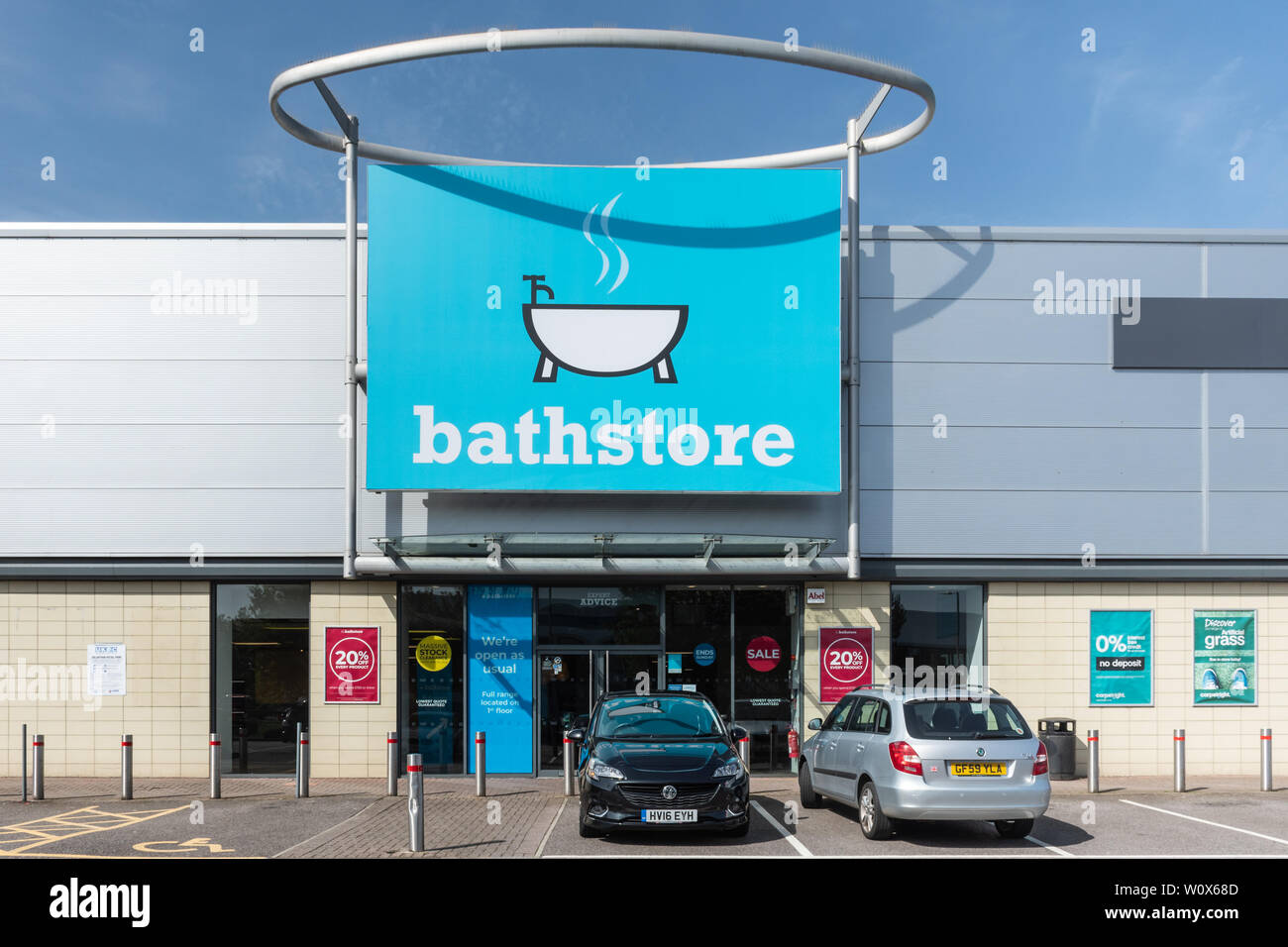 Shop Front Bathstore, especialista minorista baño Foto de stock