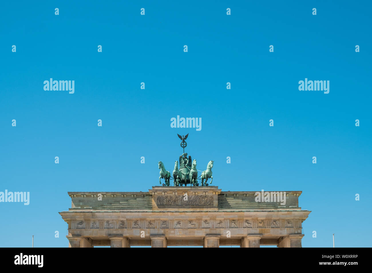 Brandenburger Tor - Berlín Alemania - Puerta de Brandeburgo - Foto de stock