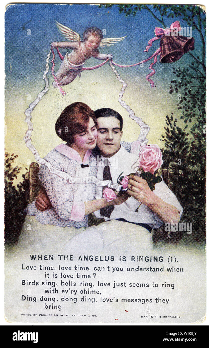 Una guerra mundial una postal con un verso del poema cuando el Ángelus está sonando, uno de tres tarjetas de la serie. Foto de stock
