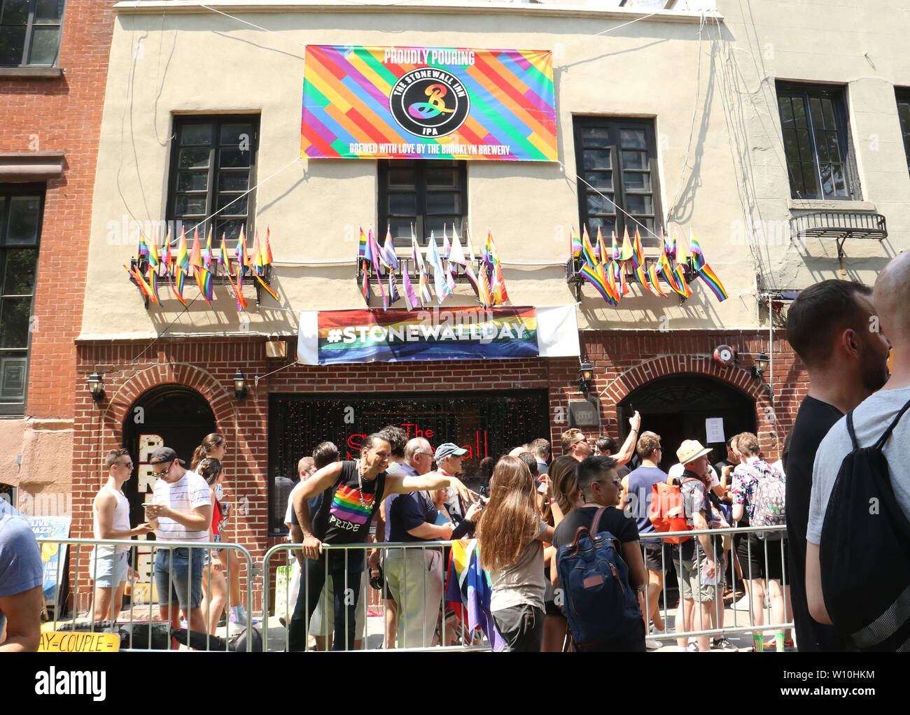 Nueva York, Nueva York, Estados Unidos. El 28 de junio, 2019. Stonewall en Greenwich Village, Nueva York, 28 de junio de 2019 Crédito: Mpi43/Media Punch/Alamy Live News Foto de stock