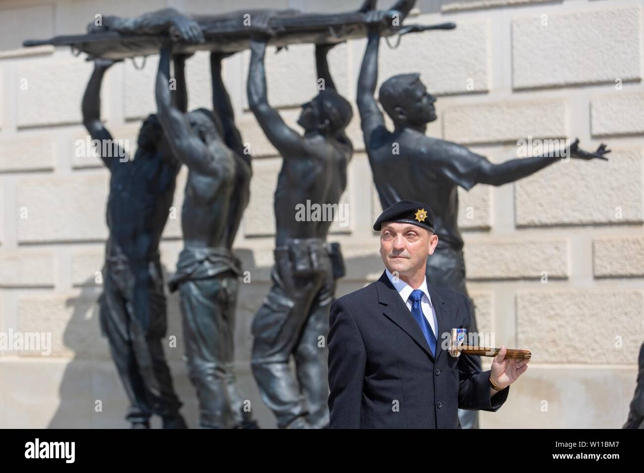 Alrewas, Staffordshire, Reino Unido.El 29 de junio de 2029. En el día más caluroso del año hasta ahora los visitantes asistir al día de las Fuerzas Armadas en el National Arboretum cerca de Lichfield, Staffordshire. Peter Lopeman/Alamy Live News Foto de stock