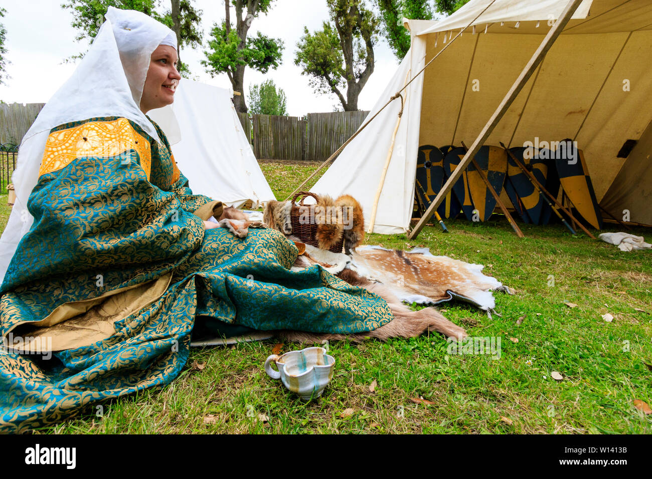 Vestido medieval mujer, ropa larp, recreación medieval, vestido de