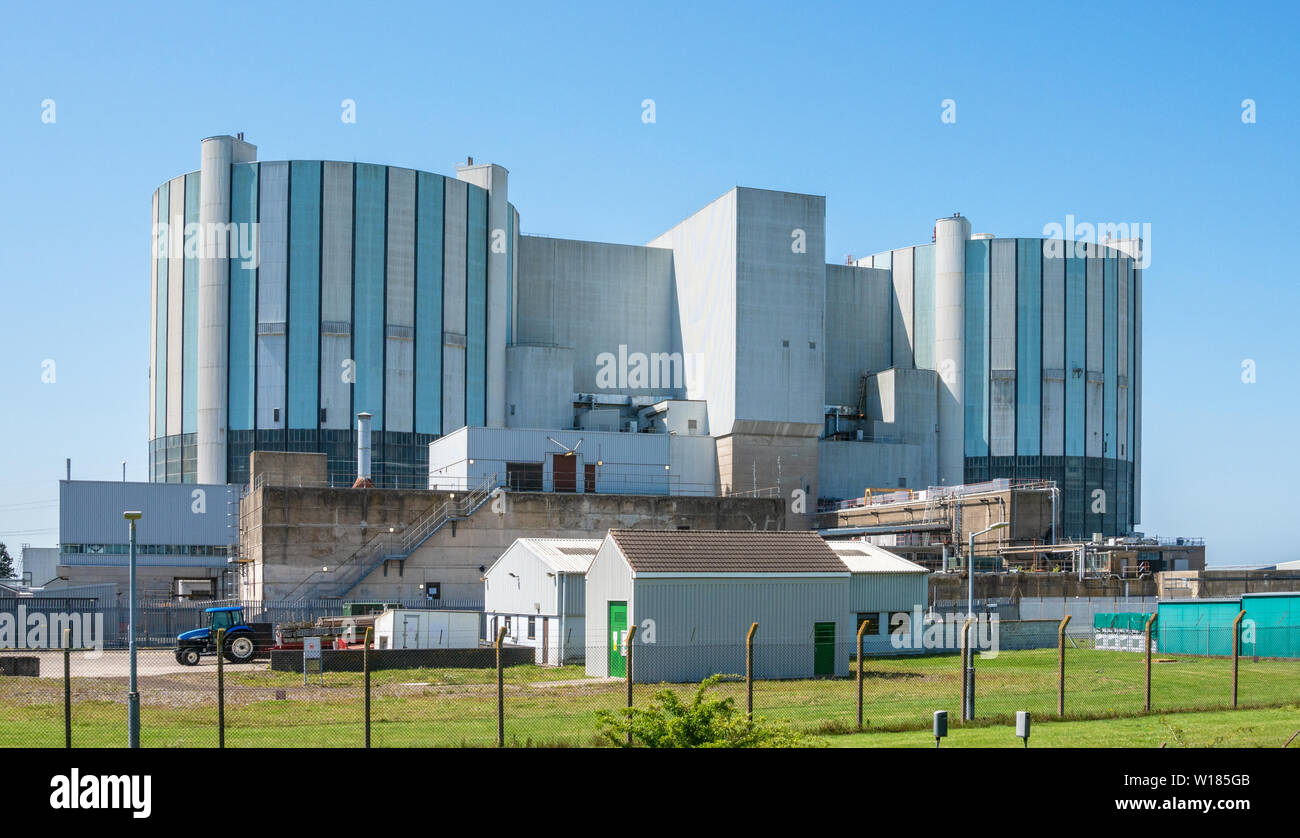 La estación de energía nuclear magnox en Oldbury. Ahora retirado uno de los reactores nucleares más antiguos del mundo. Oldbury en Severn, South Gloucestershire, ONU Foto de stock