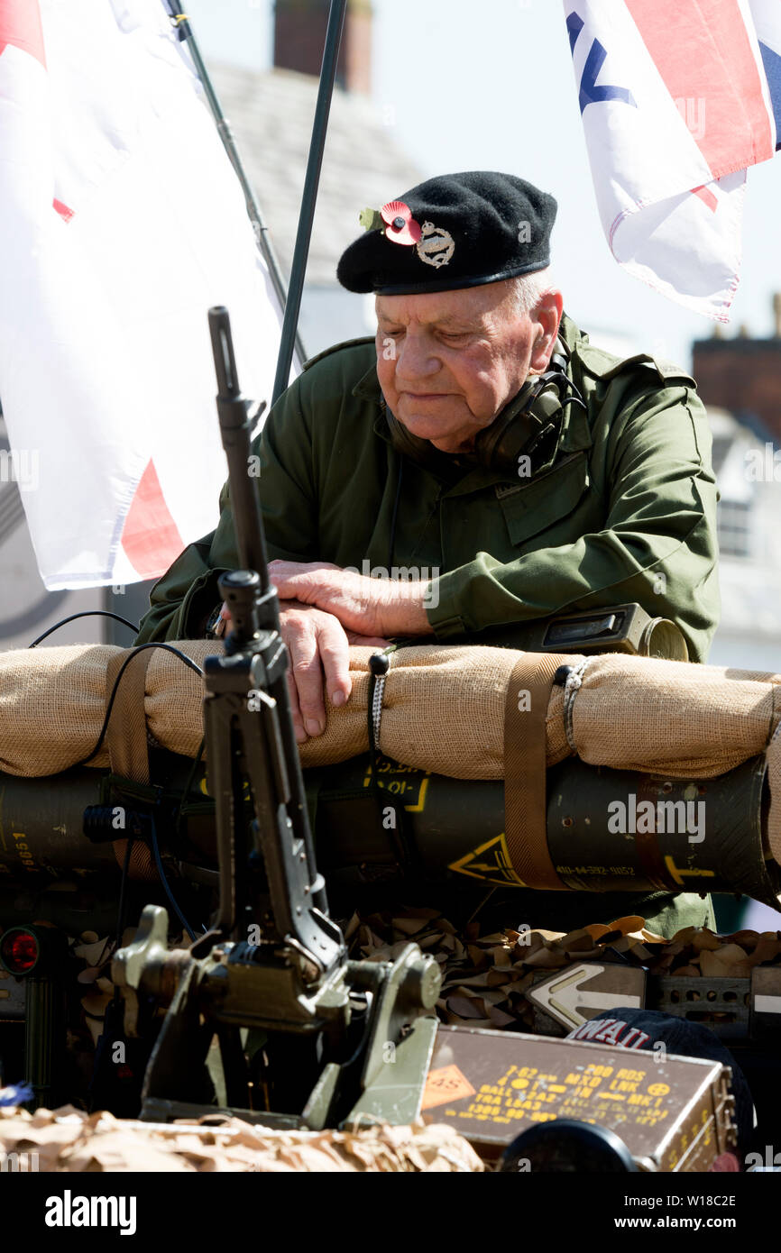 Un veterano en el día de las Fuerzas Armadas, Banbury, Oxfordshire, Inglaterra, Reino Unido. Foto de stock