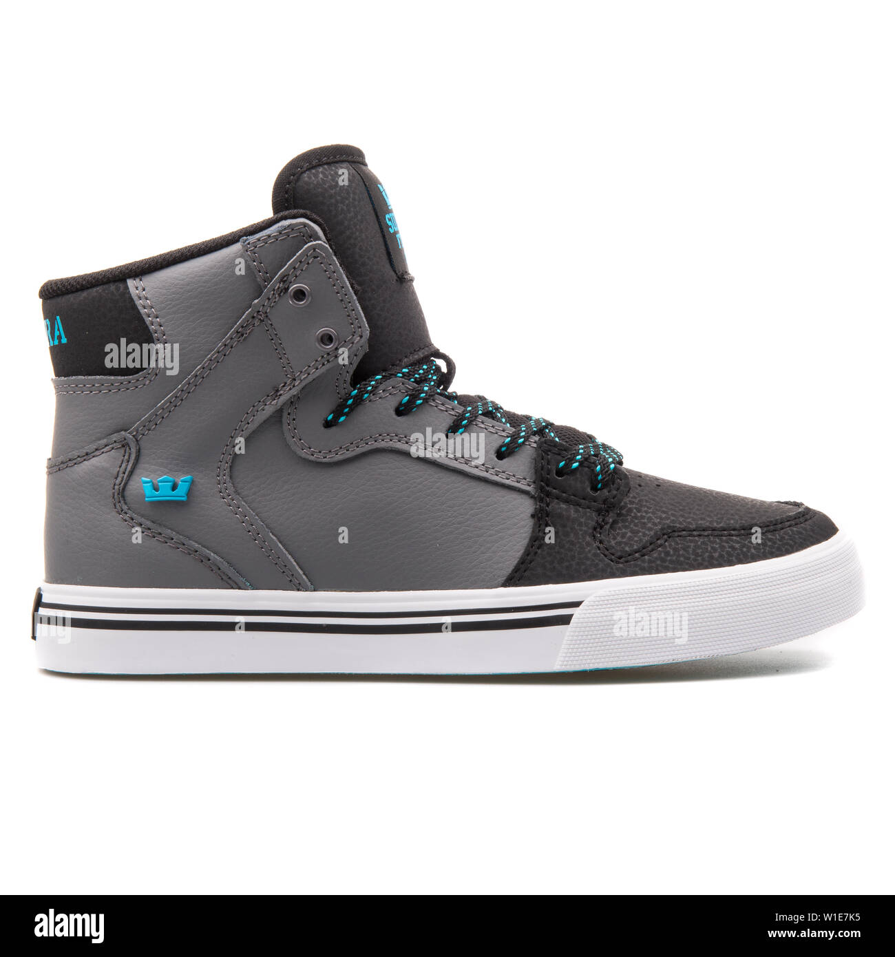 Zapatillas Supra Stacks Vulc II youth negra suela blanca Calzado Supra  58194-002-M