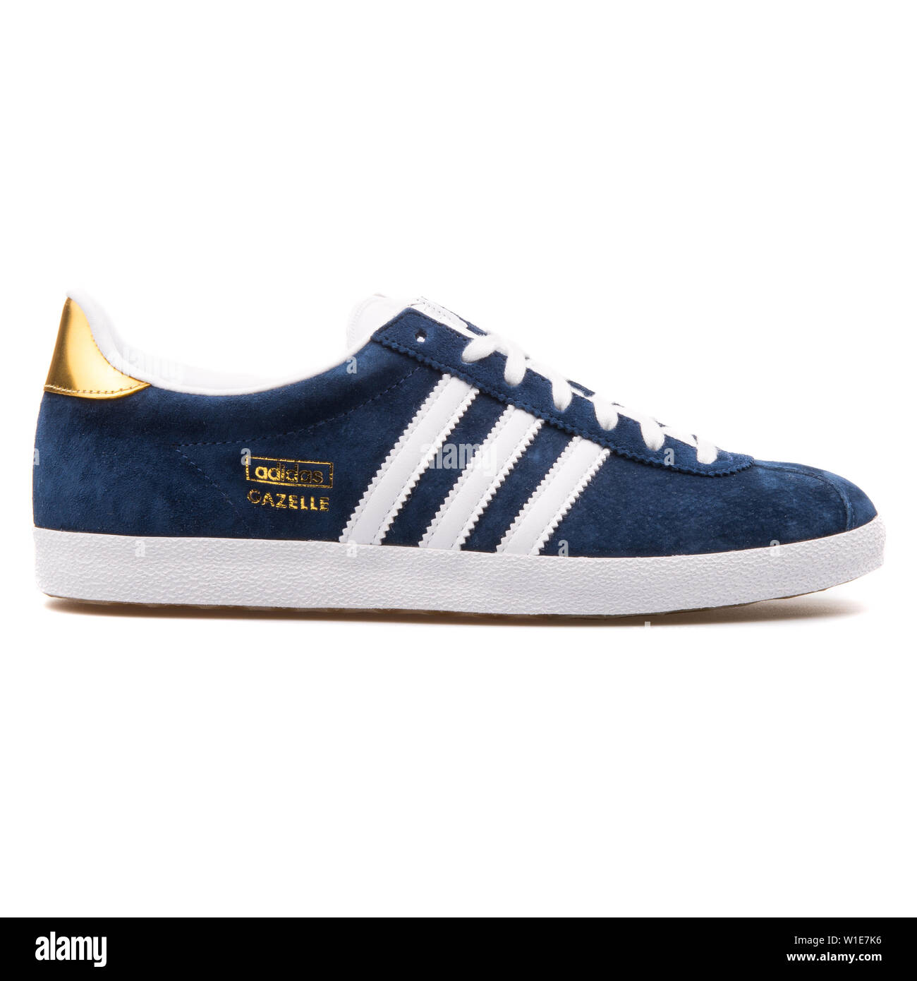 Adidas gazelle trainers fotografías e imágenes de alta resolución - Alamy