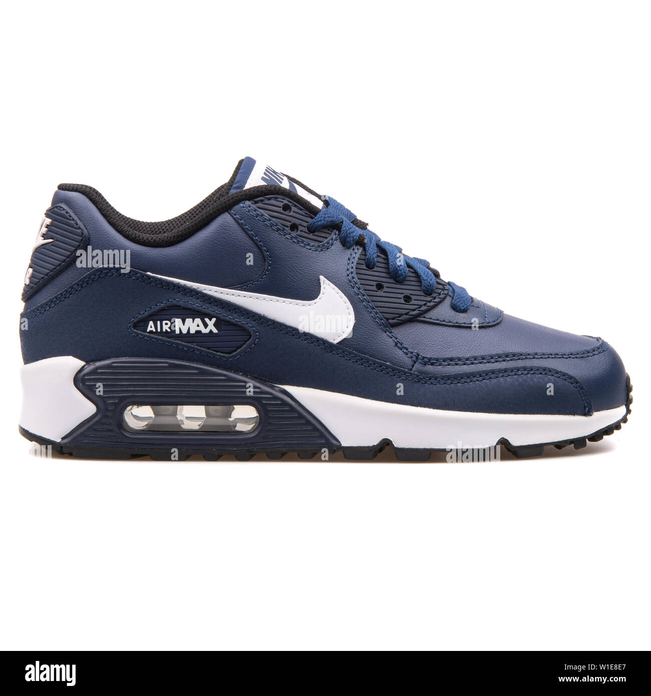 Danubio desconocido Torpe Nike air max fotografías e imágenes de alta resolución - Alamy