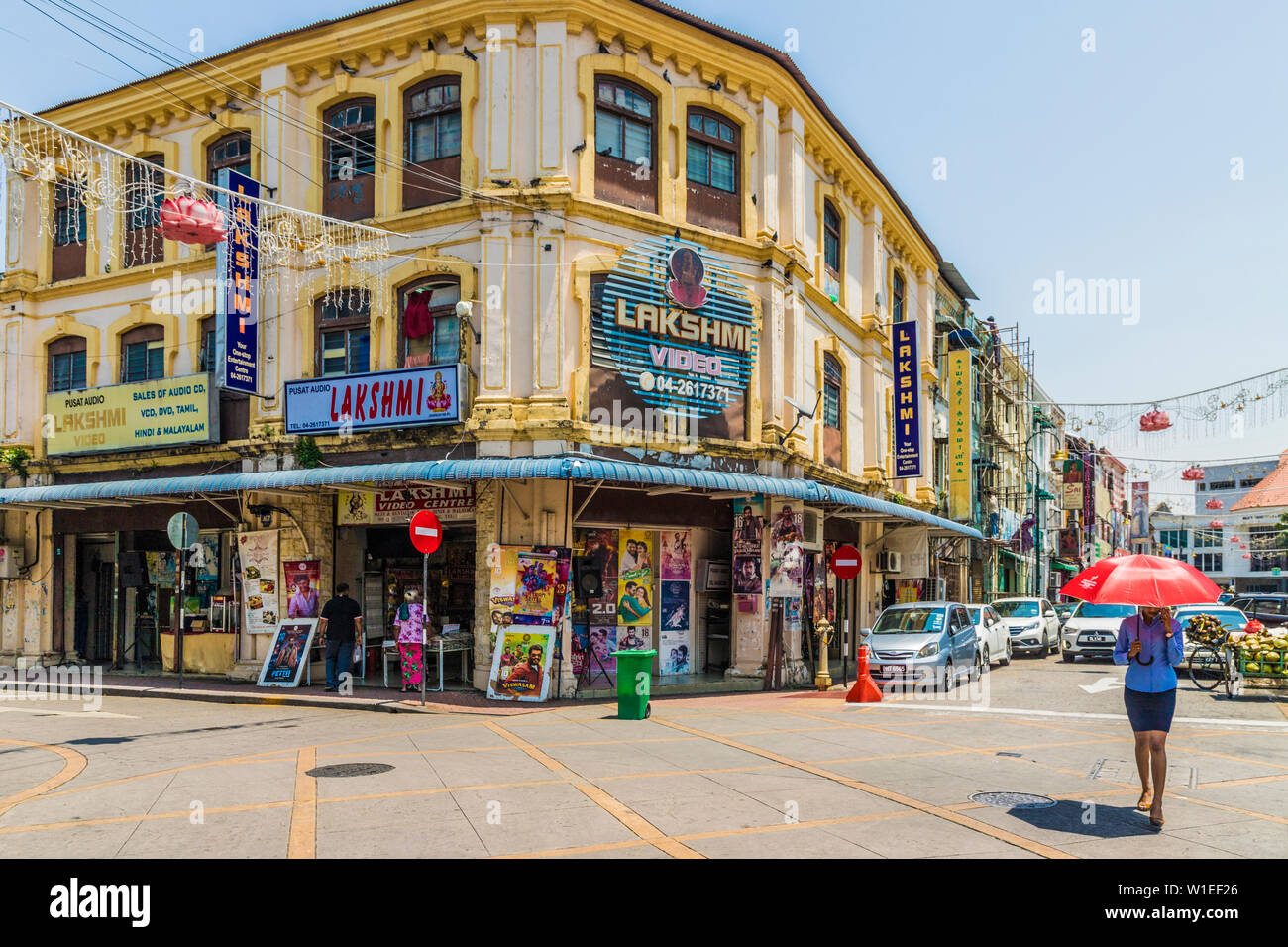 Una escena callejera en Little India, George Town, en la isla de Penang, Malasia, Sudeste Asiático, Asia Foto de stock