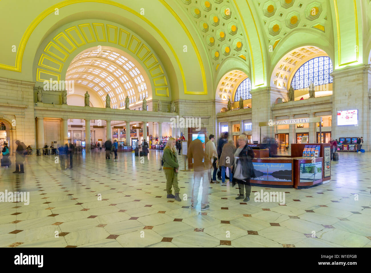 Vista del interior de la Union Station, en Washington D.C., Estados Unidos de América, América del Norte Foto de stock
