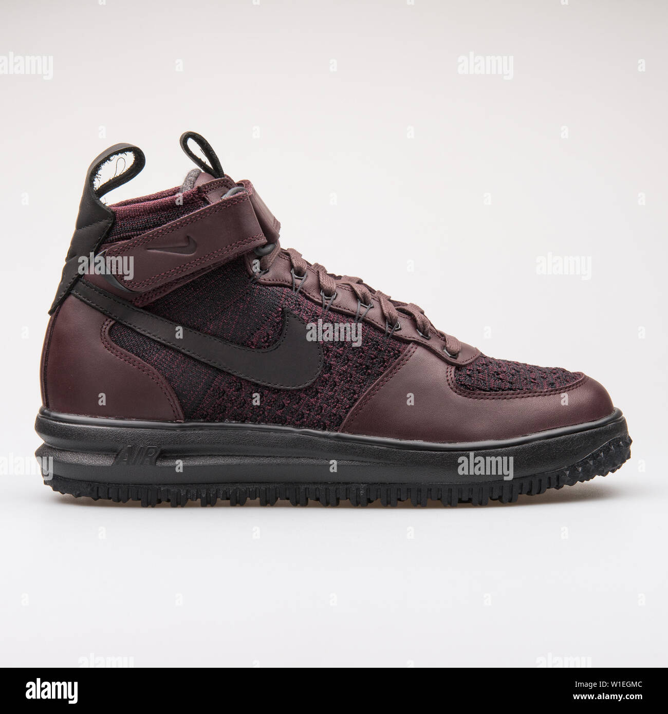 nike flyknit lunar 1 marron