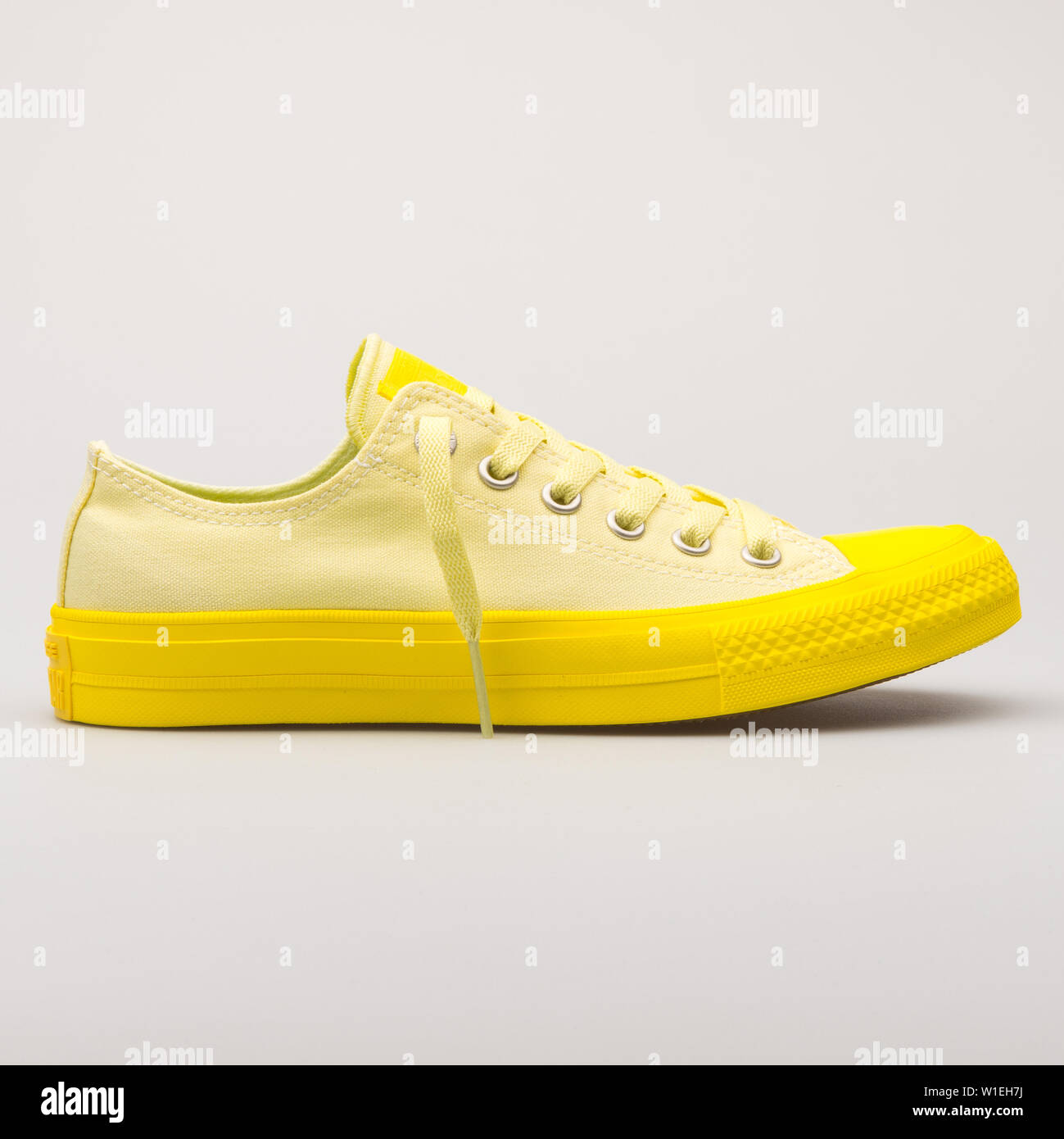 Converse Jaune 23 Outlet Shop, UP TO 67% OFF | www.istruzionepotenza.it