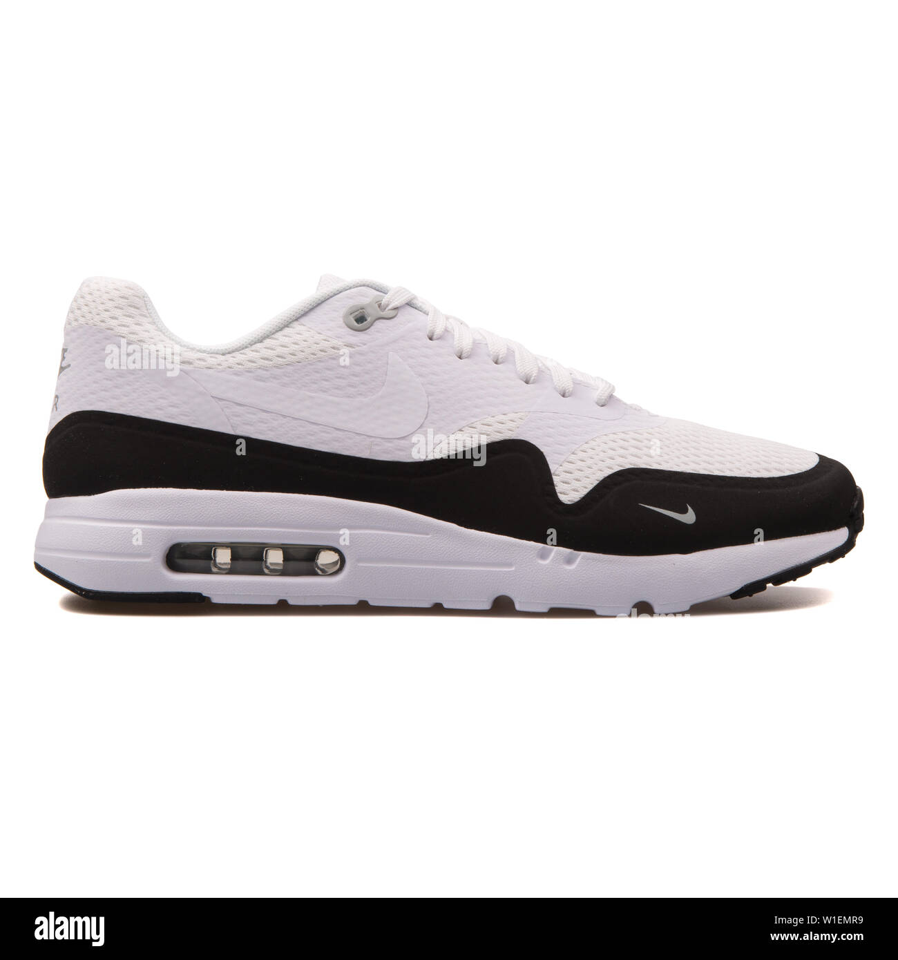 Air max 1 store blancas y negras