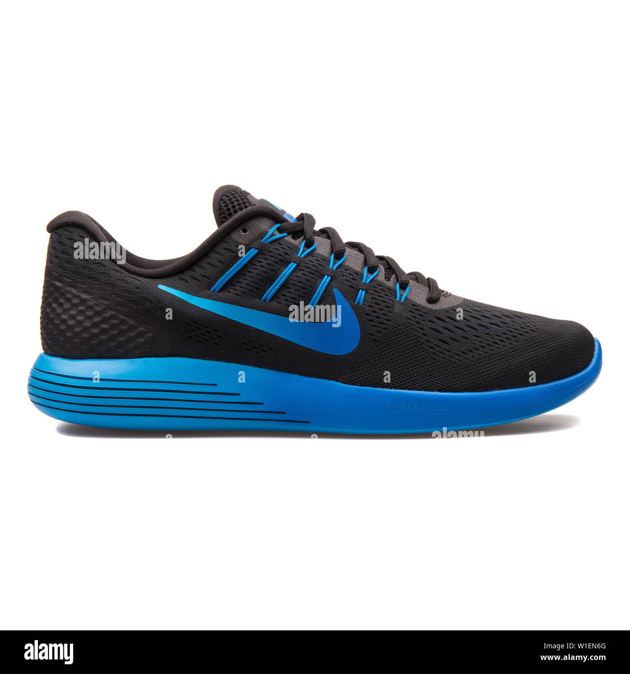 Zapatos azules de nike fotografías e imágenes de alta resolución - Página 9  - Alamy