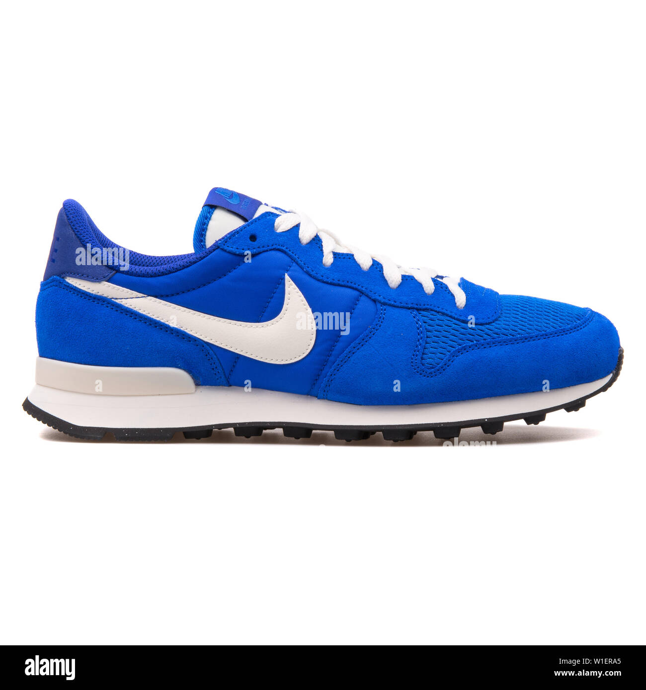 Zapatos azules de nike fotografías e imágenes de alta resolución - Página 9  - Alamy