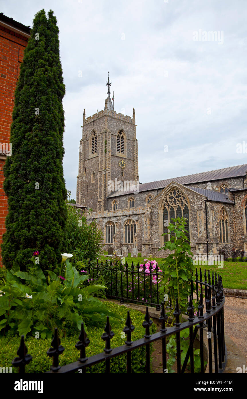 Iglesia parroquial, Aylesbury, Norfolk, Inglaterra, Reino Unido. Foto de stock