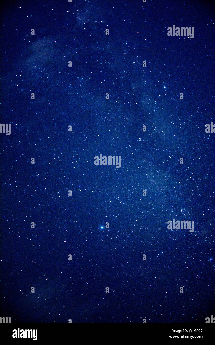 Cielo nocturno con infinitas estrellas, Foto de stock