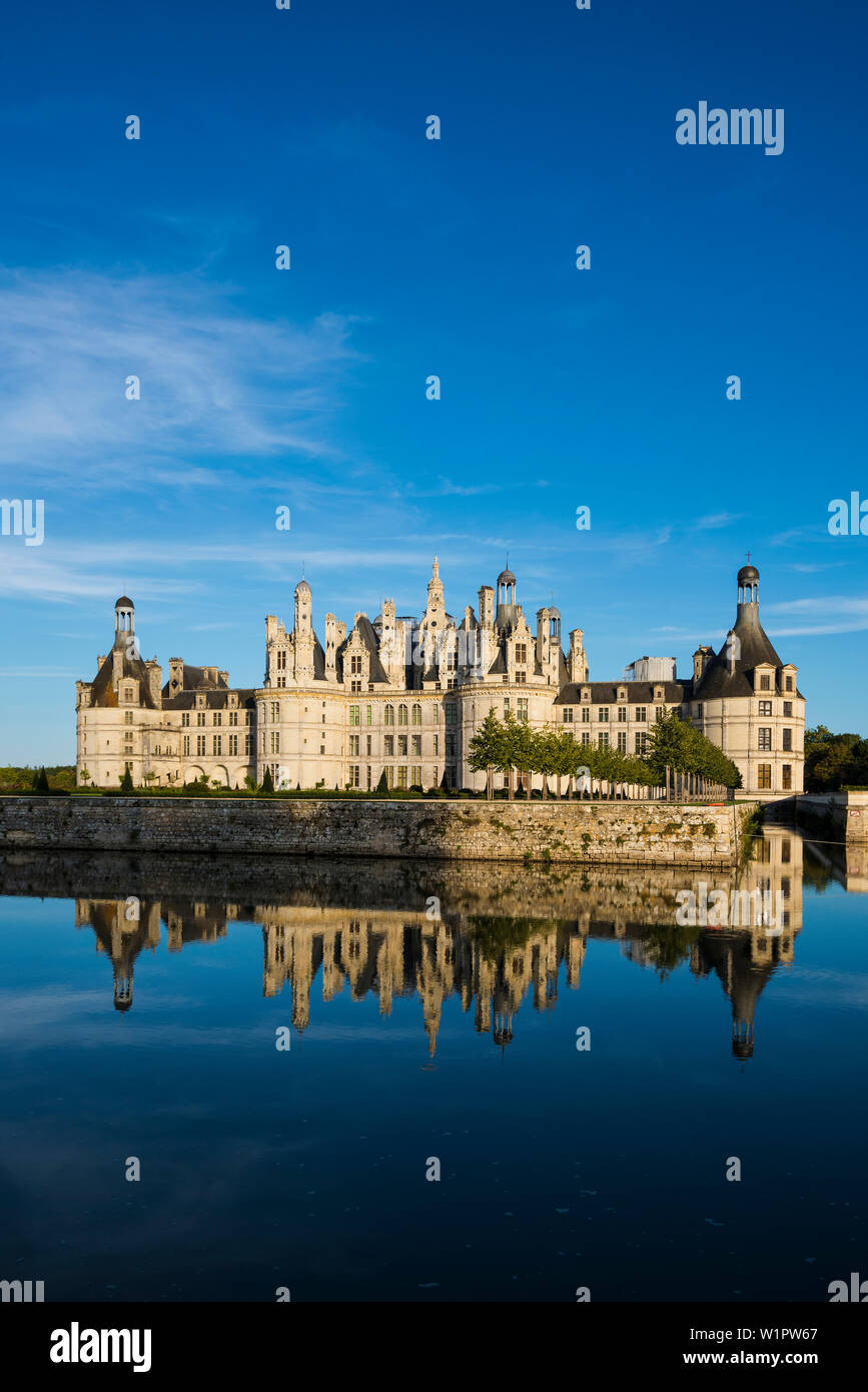 Castillo de Chambord, Fachada norte, Sitio del Patrimonio Mundial de la UNESCO, Chambord, Loire, Departamento Loire et Cher (región Centro), Francia Foto de stock