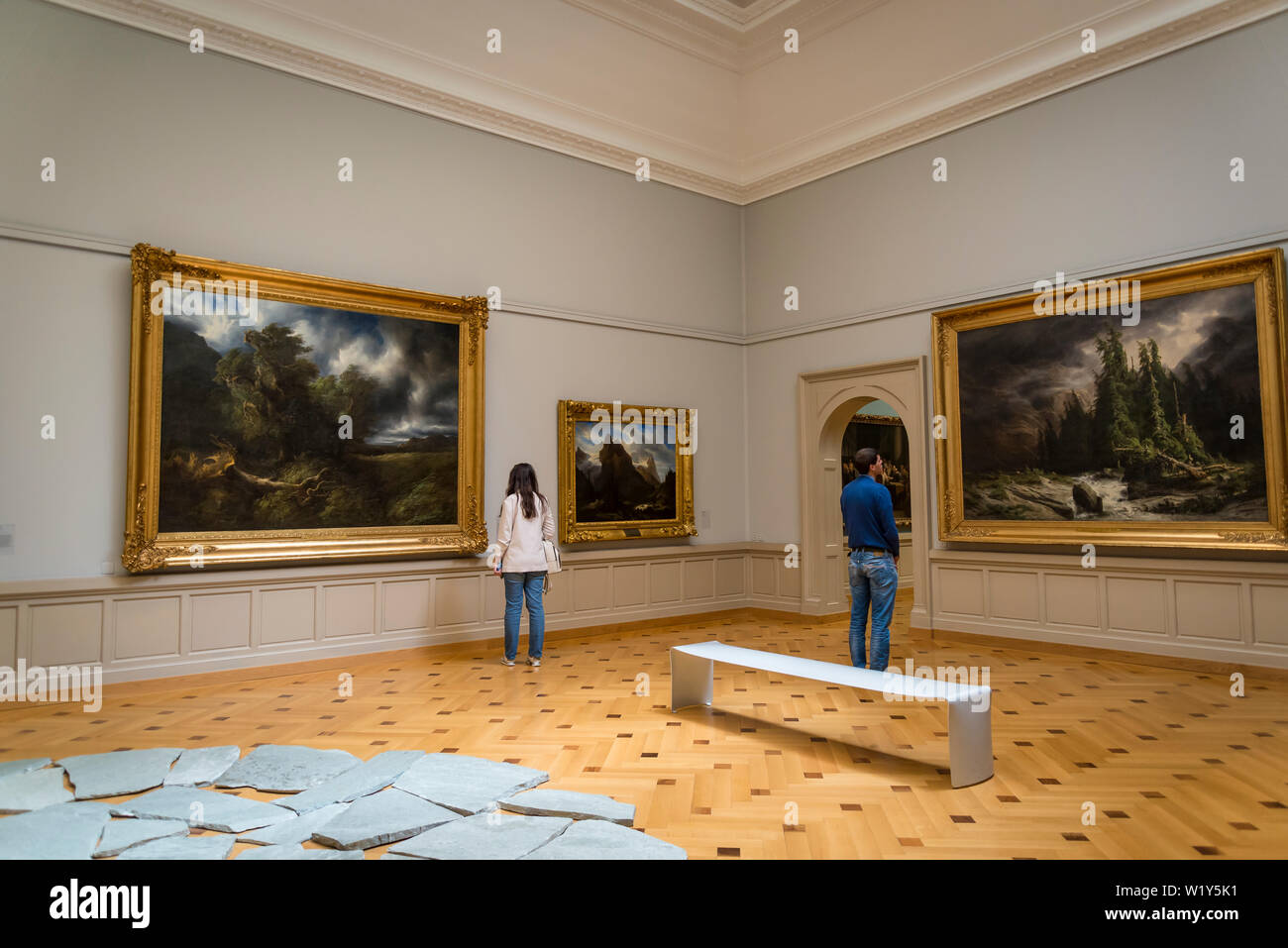 Galería con artista suizo François Diday pinturas, del siglo XIX, el museo de arte e historia, el museo más grande de la ciudad, Ginebra, Suiza. Foto de stock