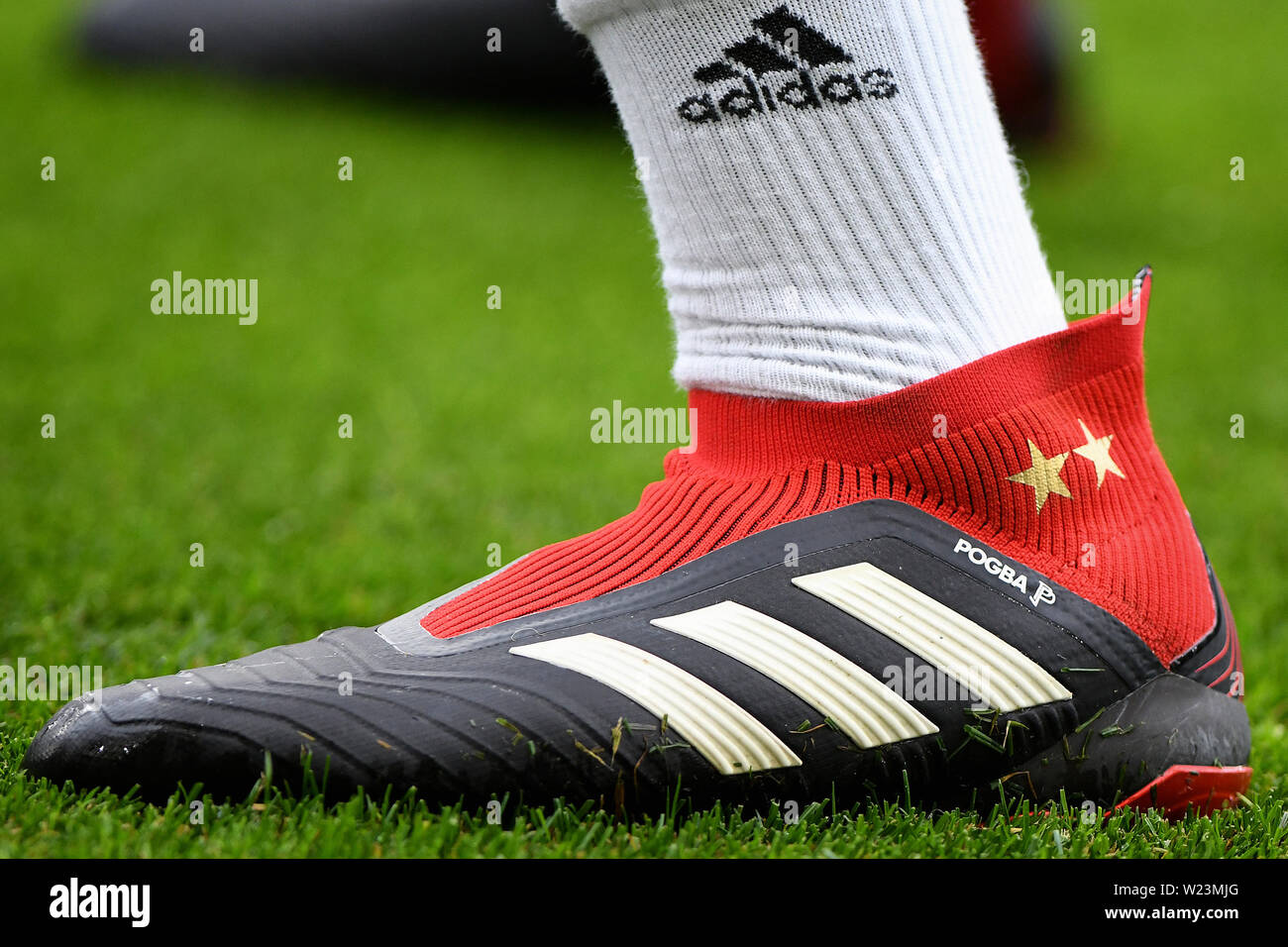 Las Adidas botas Paul Pogba del Manchester United - Brighton & Hove v Manchester United, Premier League, Amex Stadium, Brighton - de agosto de 2018 Fotografía de stock Alamy