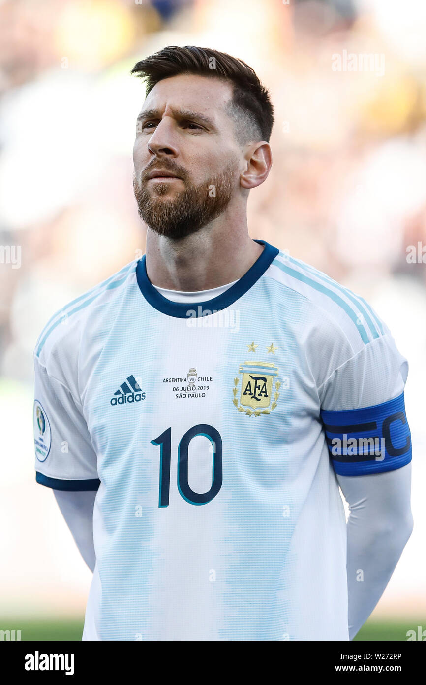 SÃO PAULO, SP - 06.07.2019: ARGENTINA VS. CHILE - Lionel Messi durante un  partido entre Argentina y Chile, válido para el tercer lugar partido de la  Copa América 2019, celebrada este sábado (