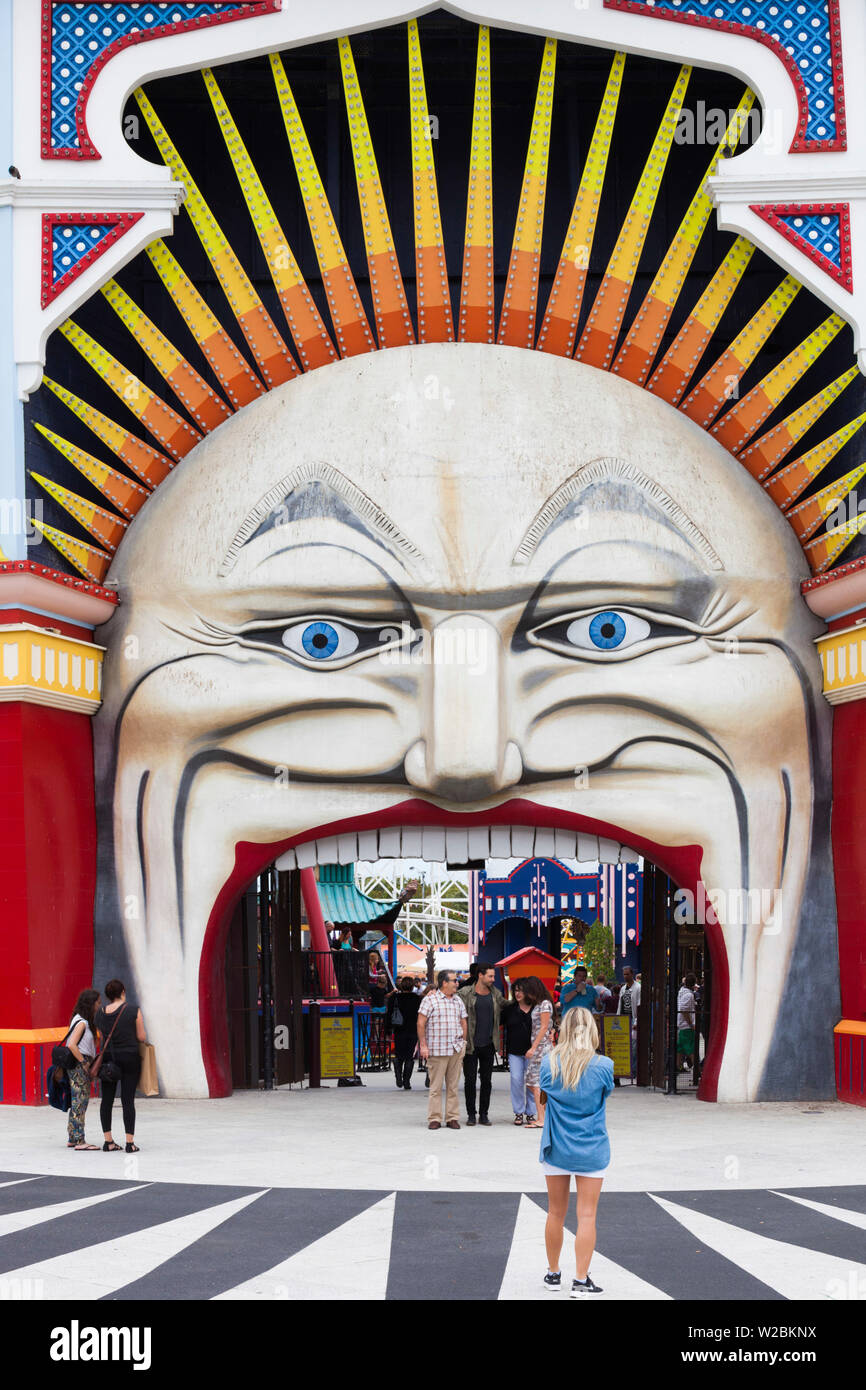 Australia, Victoria, VIC, Melbourne, St Kilda, entrada al Luna Park Melbourne Foto de stock