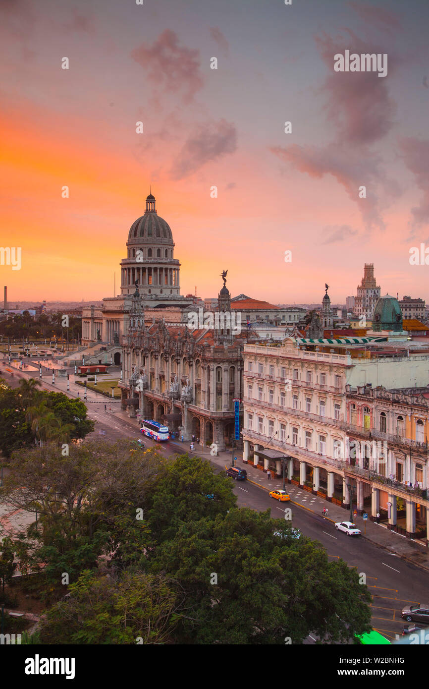 El Capitolio, el Gran Teatro y el Hotel Inglaterra, La Habana, Cuba Foto de stock