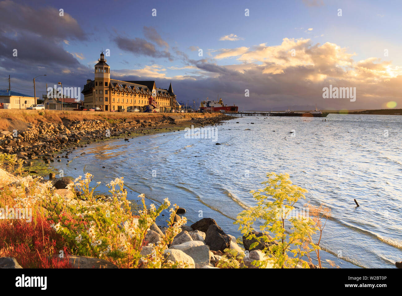 Chile, Patagonia, Puerto Natales, ciudad de gateway hacia el Parque Nacional Torres del Paine Foto de stock