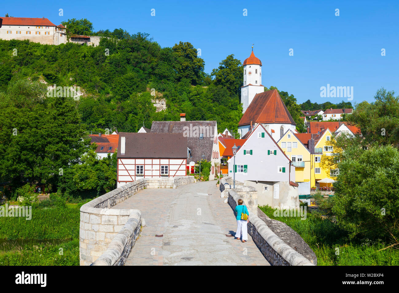 Harburg, el pintoresco casco antiguo puente de piedra, Harburg, Baviera, Alemania Foto de stock