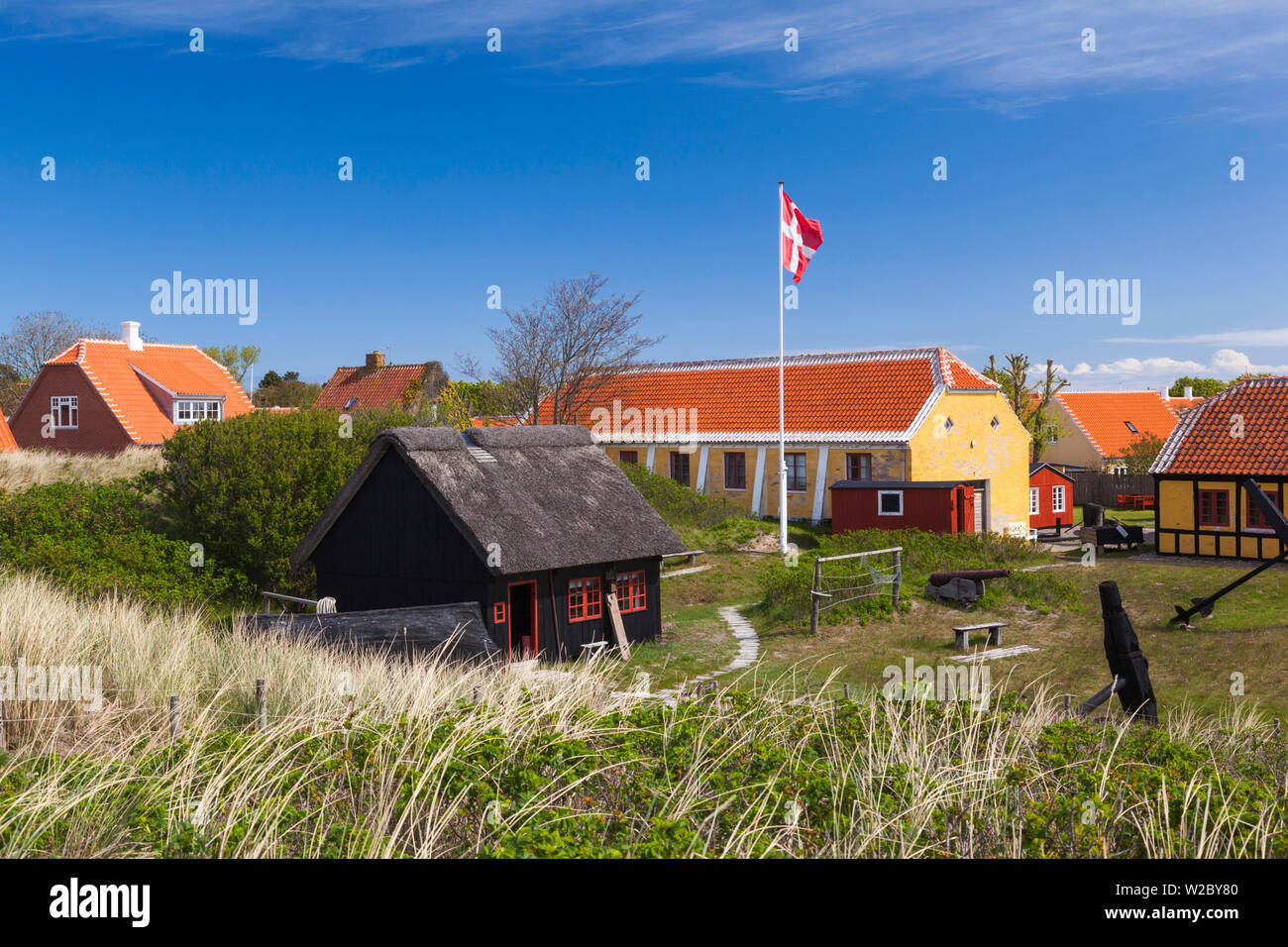 Dinamarca, Jutlandia, Skagen, edificios con entramados de madera Foto de stock