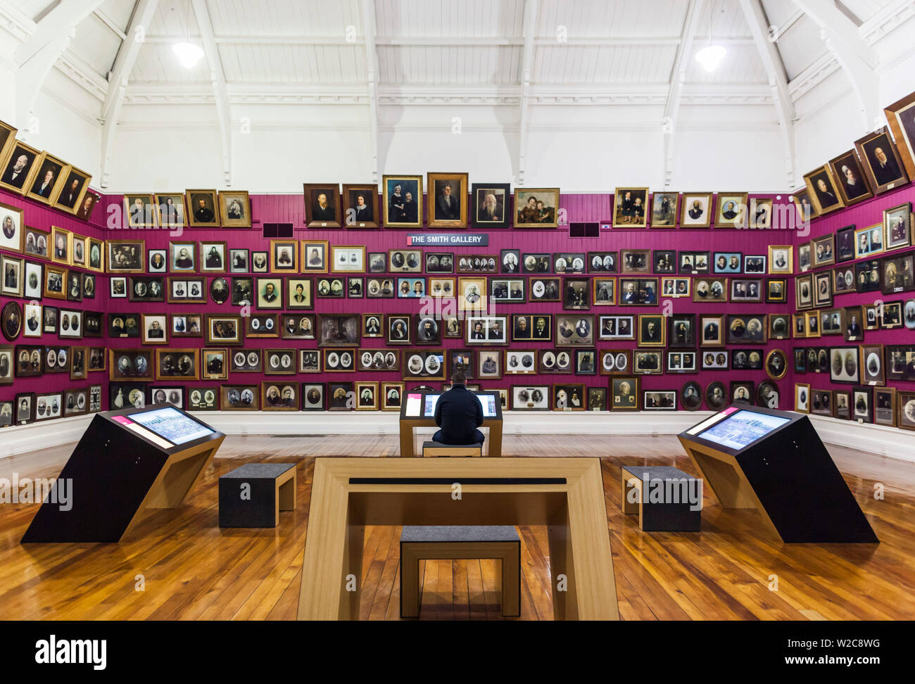 Nueva Zelanda, Isla Sur de Otago, Dunedin, Otago Toitu Settlers Museum, la galería de los colonos de la era victoriana a NZ Foto de stock