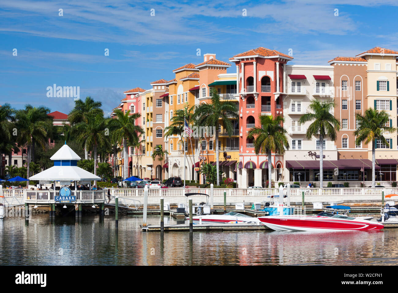 Ee.Uu., Florida, la Costa del Golfo de Nápoles, frente a la bahía Foto de stock