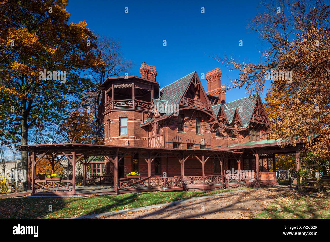 Hartford, Connecticut, EE.UU., Mark Twain House, antigua residencia del célebre escritor norteamericano Mark Twain, otoño Foto de stock