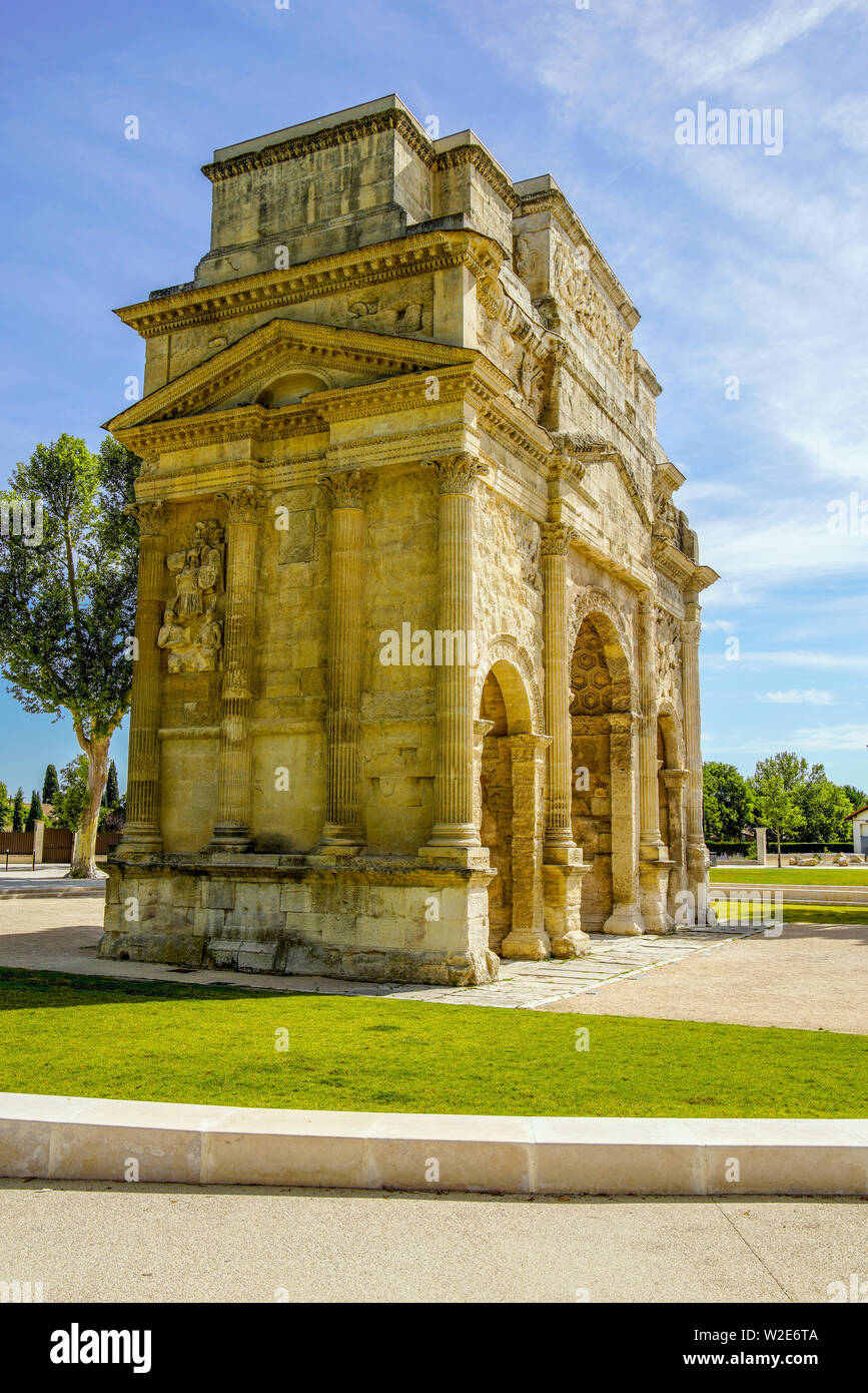 El Arco de Triunfo de Orange construido para honrar a los veteranos de