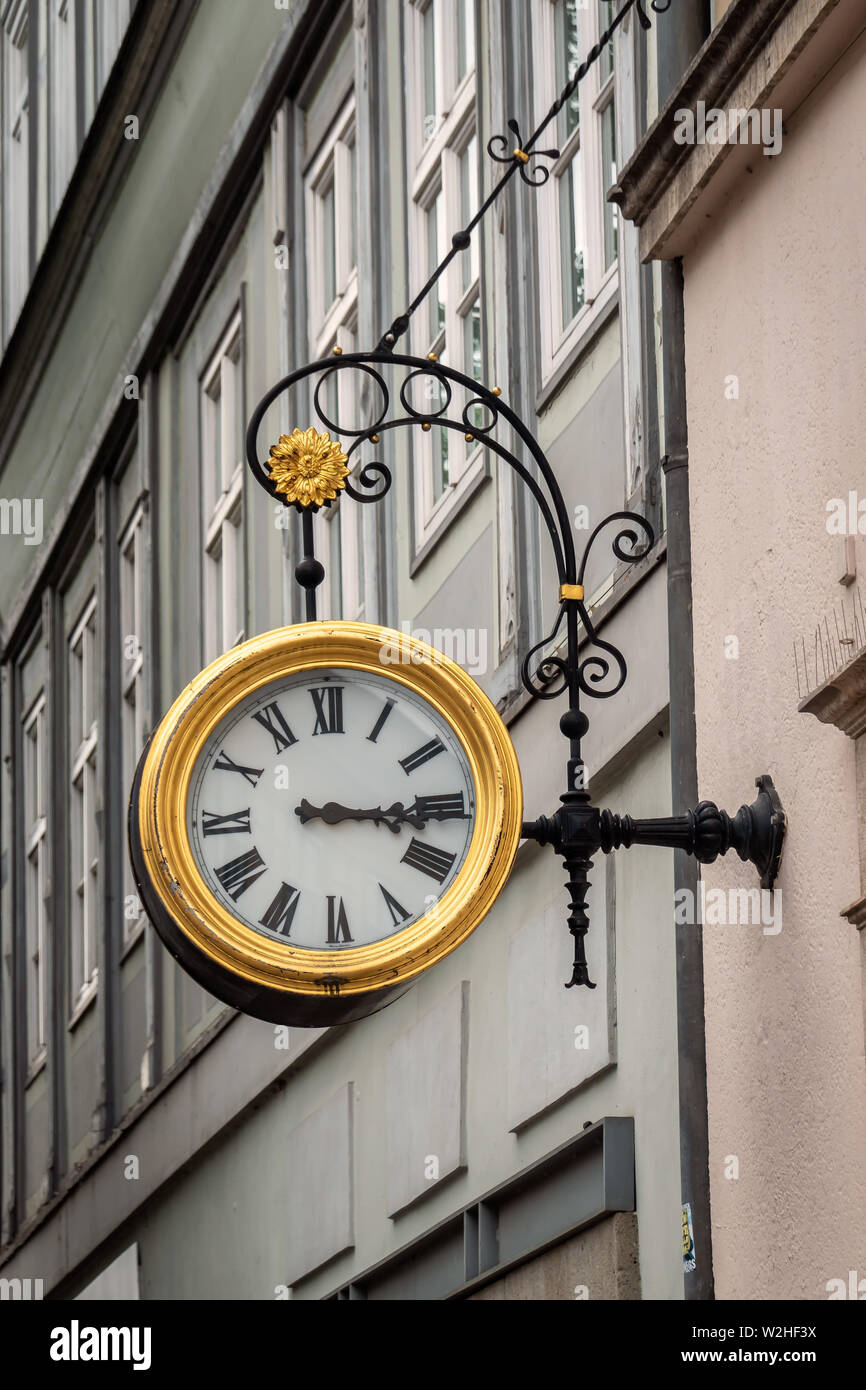 Los relojeros firmar en Gottingen, Alemania Foto de stock