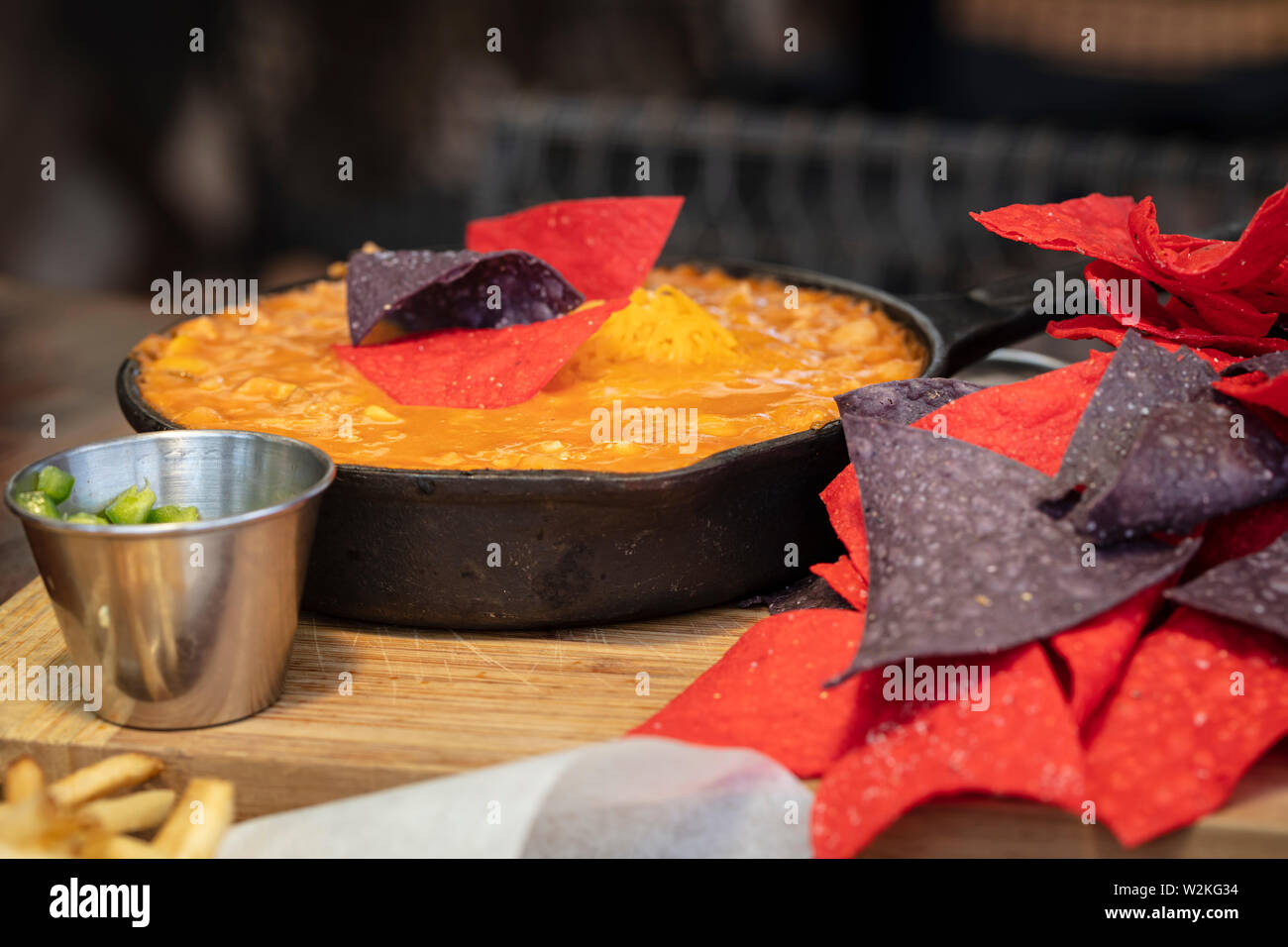 Tabla de quesos con queso mexicano fotografías e imágenes de alta