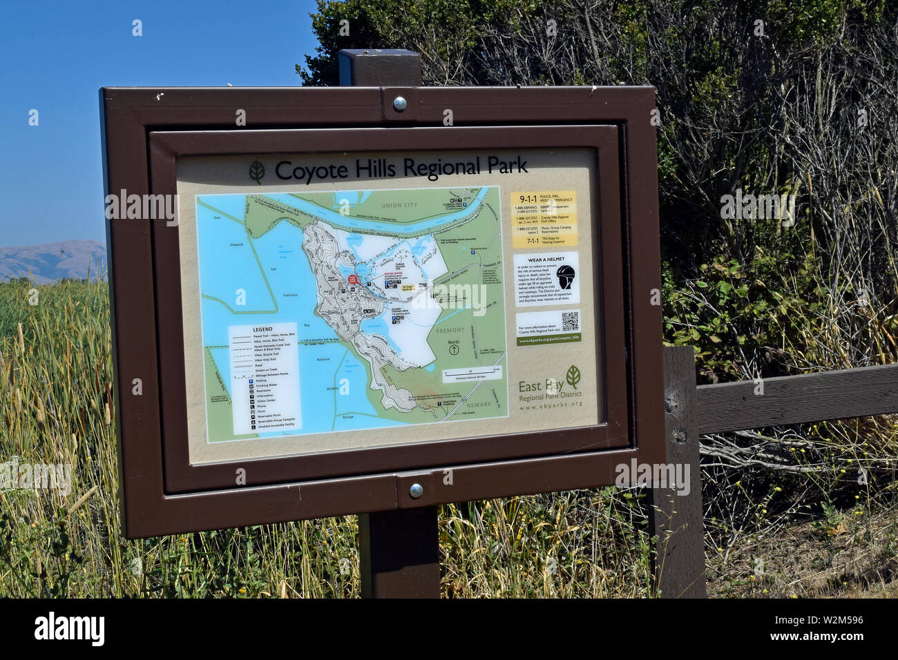 Marsh entrada principal mapa, Coyote Hills Regional Park, California, a principios de verano Foto de stock