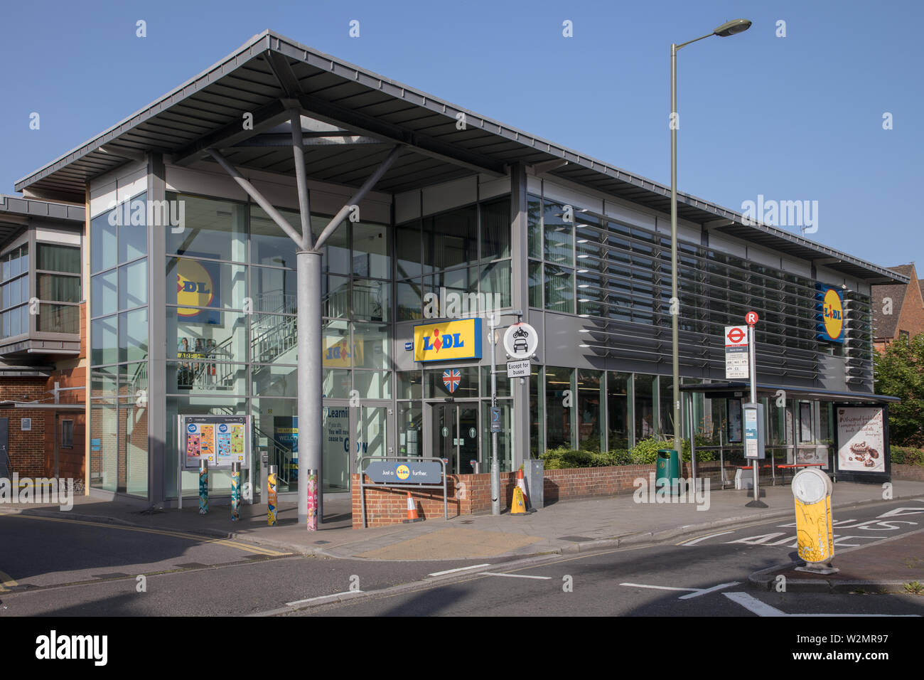 Lidl tienda fotografías e imágenes de alta resolución Página 2 Alamy